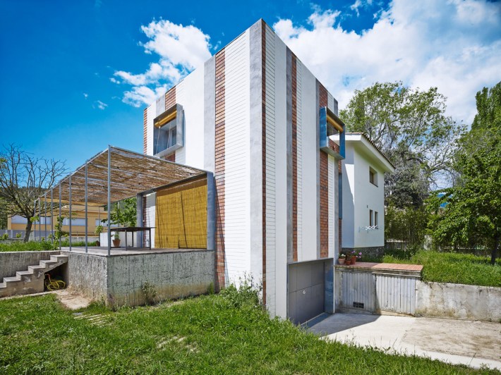 005_A&EB - Casa Anoro (1.9)